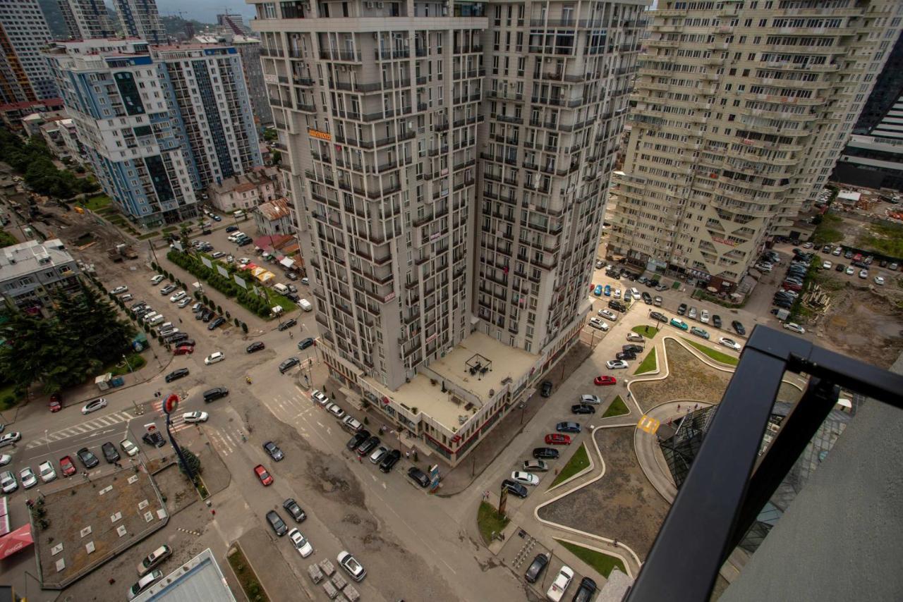 Gumbati Apart Hotel Batumi Bagian luar foto